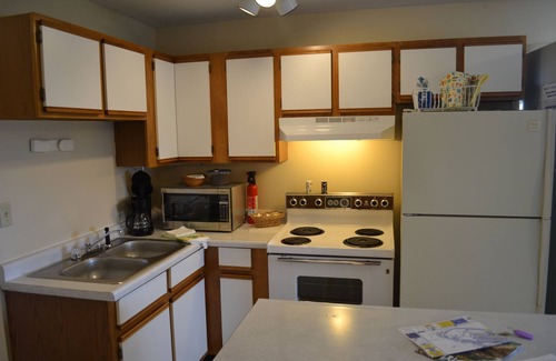 Homer Hotel | Exceptional Pioneer Inn Downtown: Family-Friendly & Breakfast