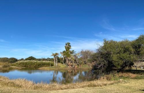 Lephalale Cabin | Relax at Pioneer Lodge: Pool, Restaurant & Family-Friendly