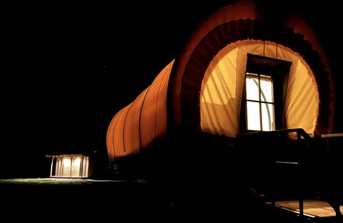 Poweshiek County Cabin | Experience Pioneer's Dream: Covered Wagon with Pool Access