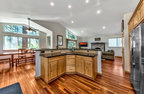 Rancho Bijou House | Cozy Pioneer Trail 3BR Retreat Near Ski & Beach Fun