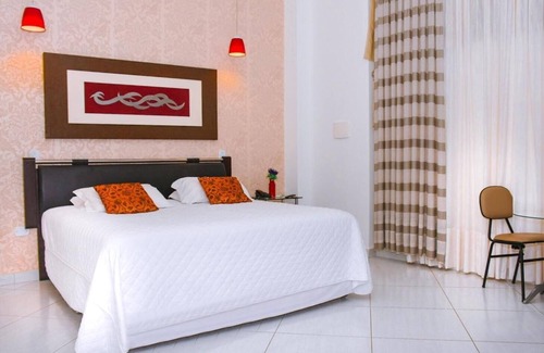Teixeira de Freitas Hotel | Discover Pioneiro Hotel: Family-Friendly with Hot Tub Bliss