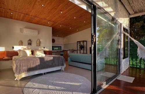 Tibau do Sul Villa | Pipa Sunset Villa: Oceanfront Retreat with Pool & 10/10 Rating