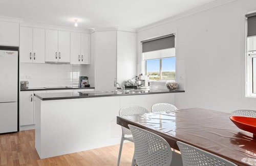 Goolwa Beach House | Pipi's Goolwa Getaway: Oceanfront Retreat with Top Ratings