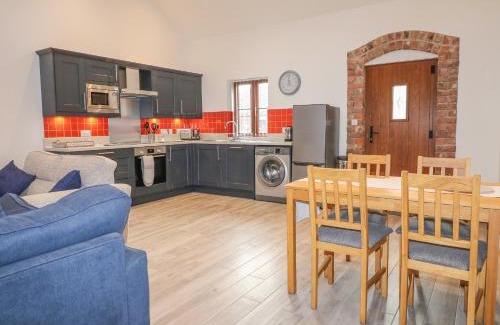Fulford House | Delightful Pipistrelle: 4-Star Family-Friendly Retreat