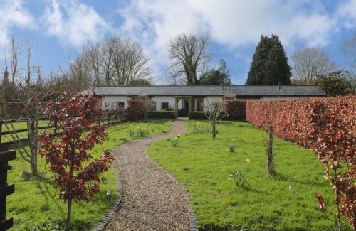 New Forest District House | Pet-Friendly Pippin: 4-Star Stay with Top Guest Ratings