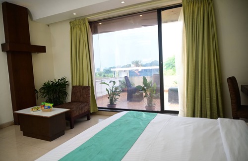 Jharsuguda Hotel | Discover Pipul Utkal Continental: Family-Friendly Retreat
