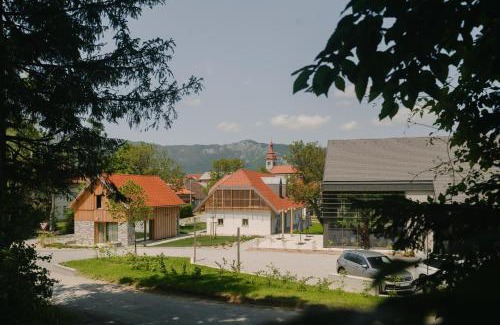 Hrusevje Hotel | Discover Pira Hotel: Pet-Friendly Stay with Breakfast Included