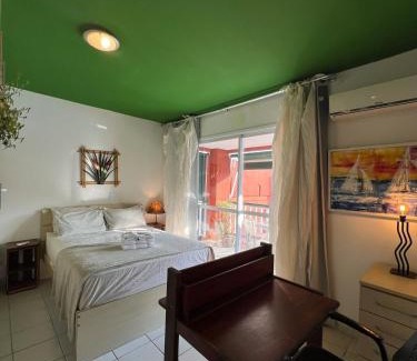 Parque das Palmeiras Apartment | Experience Oceanfront Bliss at Piratas Residence