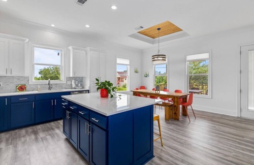 Long Beach Apartment | Beachfront Vacation Home - Steps from the Sand, Rated 10/10