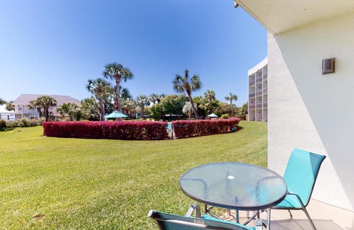 Fort Walton Beach Hotel | Family-Friendly Retreat at Pirates Bay A104 with Pool Access