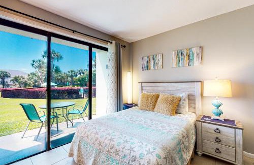 Fort Walton Beach Hotel | Family-Friendly Retreat at Pirates Bay A104 with Pool Access