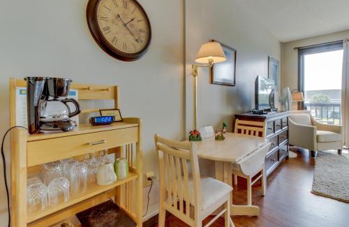 Fort Walton Beach Hotel | Family-Friendly Retreat at Pirates Bay A204 with Pool Access