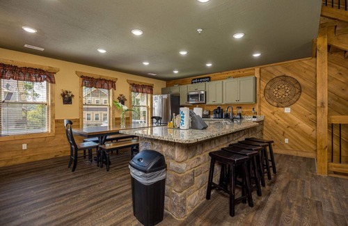 Gatlinburg Cabin | Discover Pirates Peak: 5-Star Retreat with Pool & Spa