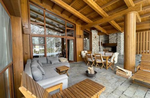 Razlog Villa | Unforgettable Stay at Pirin Golf and Spa Chalet - 4 Stars