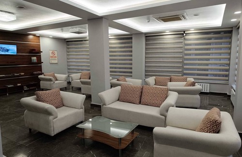 Konya City Center Hotel | Discover Pirotel Hotel: Family-Friendly with Breakfast Included