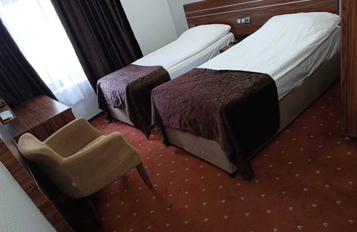 Konya City Center Hotel | Discover Pirotel Hotel: Family-Friendly with Breakfast Included