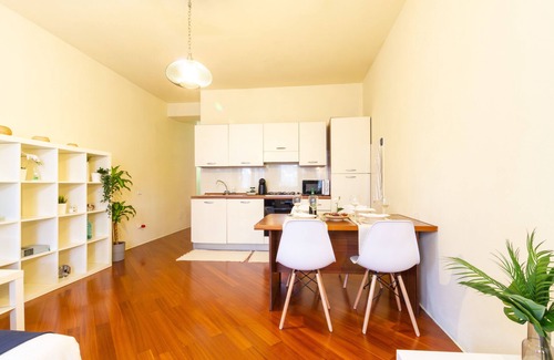 Pisa City Centre Apartment | Top-Rated PISA STATION - CENTER Apartment with Netflix
