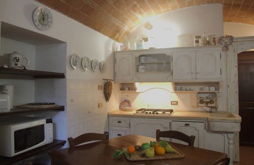 Pisa City Centre House | Experience Oceanfront Bliss at Belvilla by OYO Le Volte