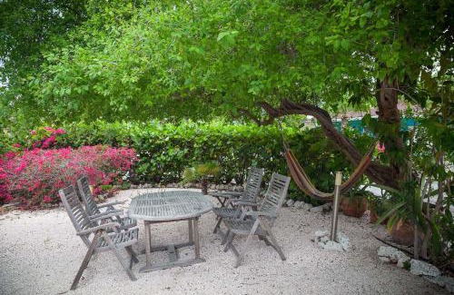 Piscadera House | Oceanfront Bliss at Piscadera Bay Resort - 4-Star Excellence