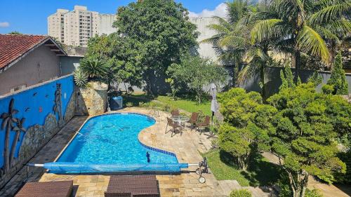 Praia dos Sonhos House | Relaxing Escape with Pool, 5 Suites & Gourmet Balcony