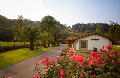 Villacarriedo House | Idyllic Getaway at El Puentuco: Pet-Friendly Pool Retreat