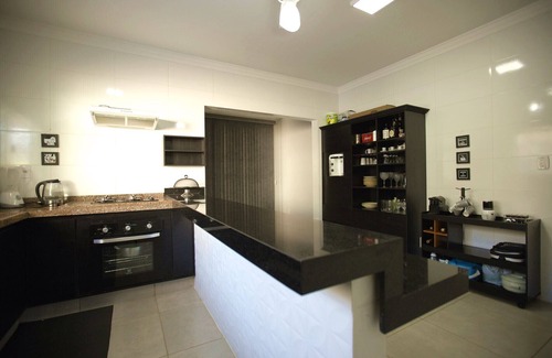 Franca House | Idyllic Retreat with Pool and Fun at Chácara in Franca/SP