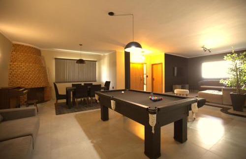 Franca House | Relaxing Getaway with Pool and Fun at Chácara Franca SP