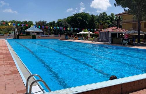 Santhia Bed & Breakfast | Oceanfront Escape at Piscina San Lorenzo with Pool Access