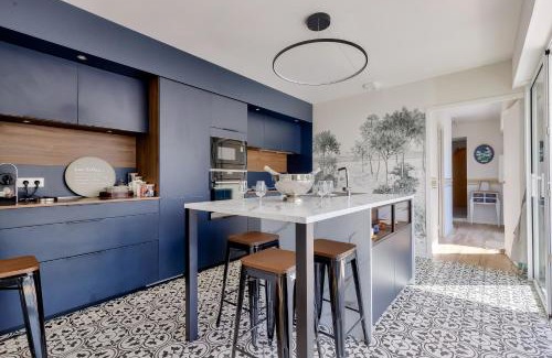 Les Sables d'Olonne House | Relaxing Oasis at Les Sables d'Olonne - Family-Friendly Pool