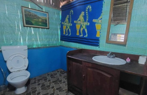 Ambaro House | Discover Piscine Bimoko: Family-Friendly with Pool & Dining