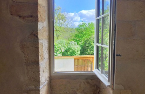 Castels House | Relaxing Retreat with Pool in the Heart of Périgord Noir