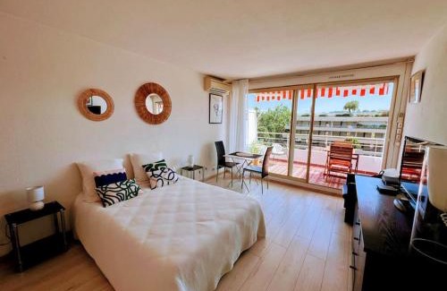 Saint-Tropez Apartment | Beautiful Coastal Retreat with Pool and Parking Access