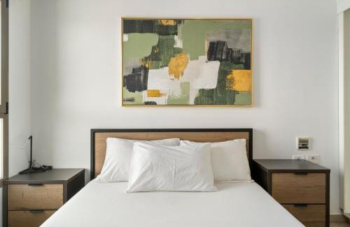 Shoresh Apartment | Relax at Pisgat Shoresh: Ocean View & Family-Friendly Retreat