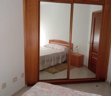 Camarinas Apartment | Discover Piso 1 Allones: Family-Friendly Getaway in Camariñas