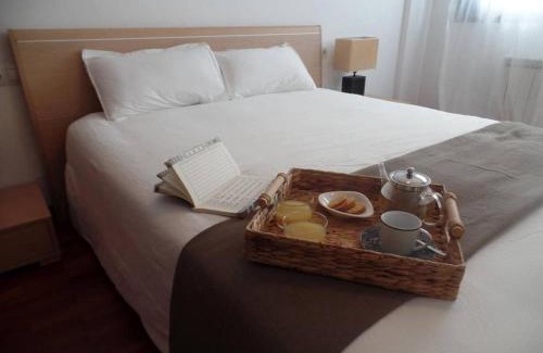 Sada Apartment | Welcoming Oceanfront Flat in Sada with WiFi & Pet-Friendly