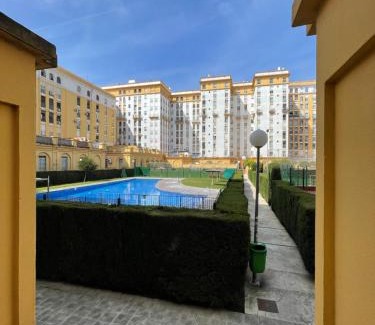 Sevilla Este Apartment | Beautiful Apartment in Sevilla with Pool & High Ratings