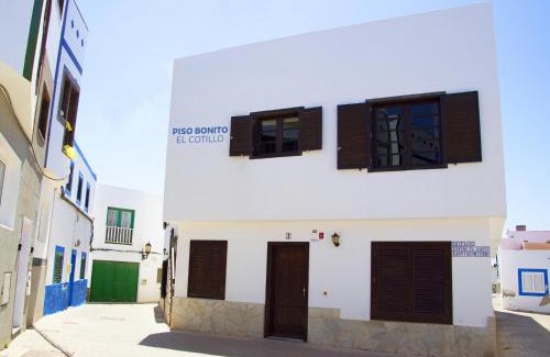 Los Lagos House | Oceanfront Oasis: Piso Bonito el Cotillo, 4-Star Getaway