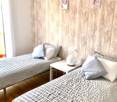 Maceira Apartment | Beautiful Piso with Scenic Views in Negreira - Family Friendly