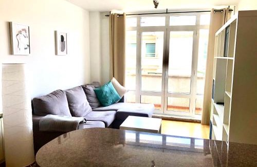 Maceira Apartment | Beautiful Piso with Scenic Views in Negreira - Family Friendly