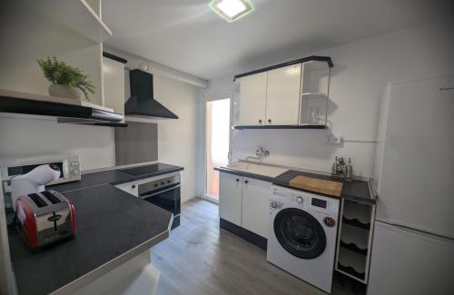 Armilla Apartment | Ideal Family Retreat at Piso Céntrico Armilla