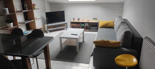 Maceira Apartment | Exceptional Stay at Piso Camiño Vello - Rated 9.2/10