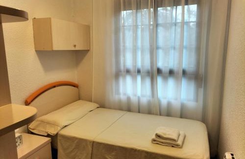 Elche Apartment | Welcome to Piso Centro María Aire - Family Friendly & Wi-Fi
