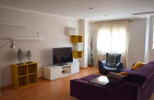 Yecla Apartment | Cozy Stay Near Plaza San Cayetano in Yecla - Child Friendly
