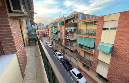 San Vicente del Raspeig Apartment | Family-Friendly Getaway at Piso Completo en Calle Rafael
