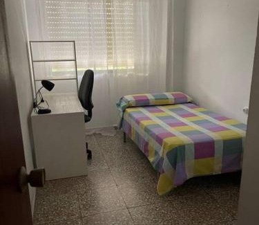 San Vicente del Raspeig Apartment | Complete Apartment on Calle La Huerta for Family Stays