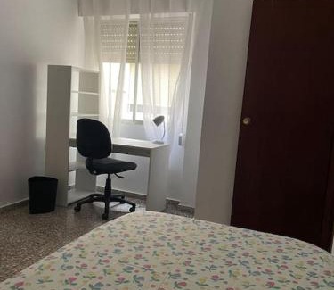 San Vicente del Raspeig Apartment | Complete Apartment on Calle La Huerta for Family Stays