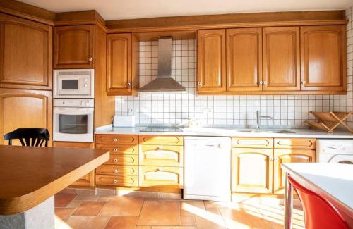 Vistabella del Maestrat Apartment | Scenic Vistabella Apartment with Family-Friendly Amenities