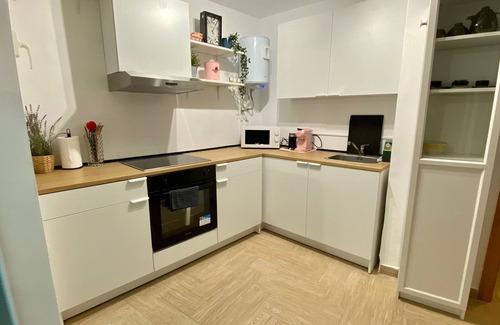 Arenys de Munt Condo | Inviting Piso with Pool: Ideal for Families and Pets