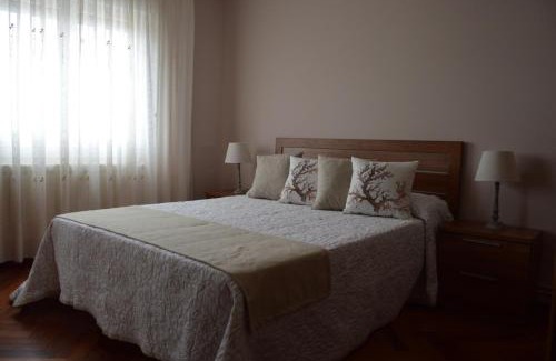 Arzua Apartment | Child-Friendly Escape at Piso da Empegada - Rated 9/10