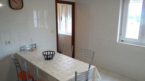 Carnota Apartment | Family-Friendly Piso de Ana in Carnota with Outdoor Space